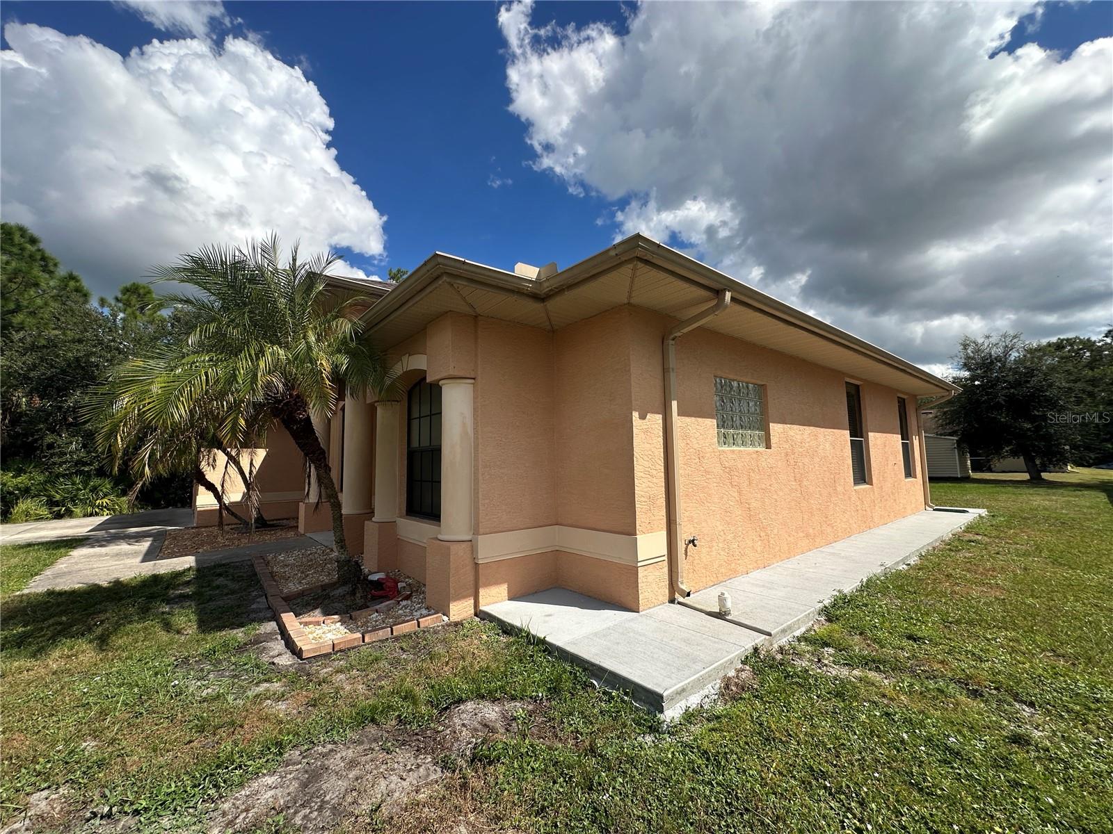 PORT CHARLOTTE SUB 19 - Residential Lease