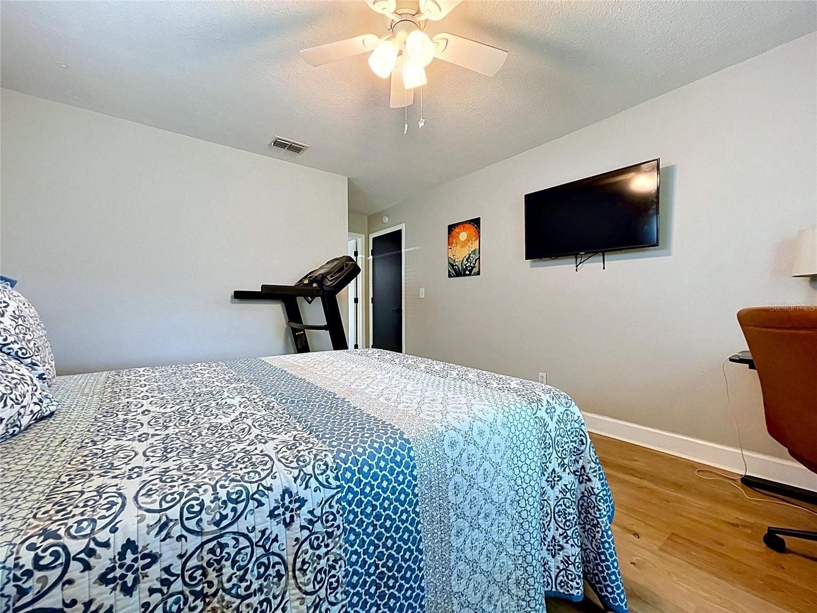 VALRICO OAKS - Residential