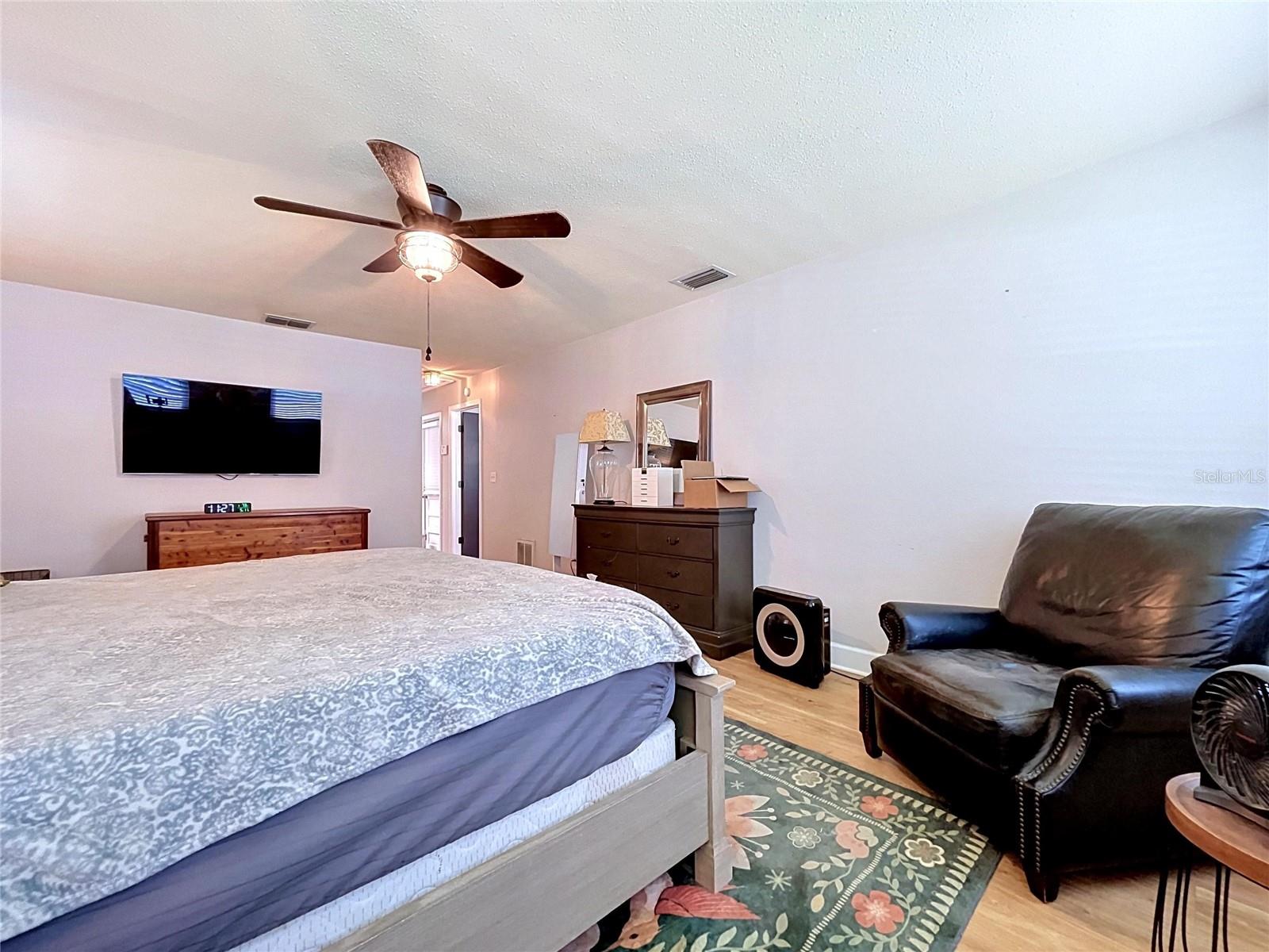 VALRICO OAKS - Residential