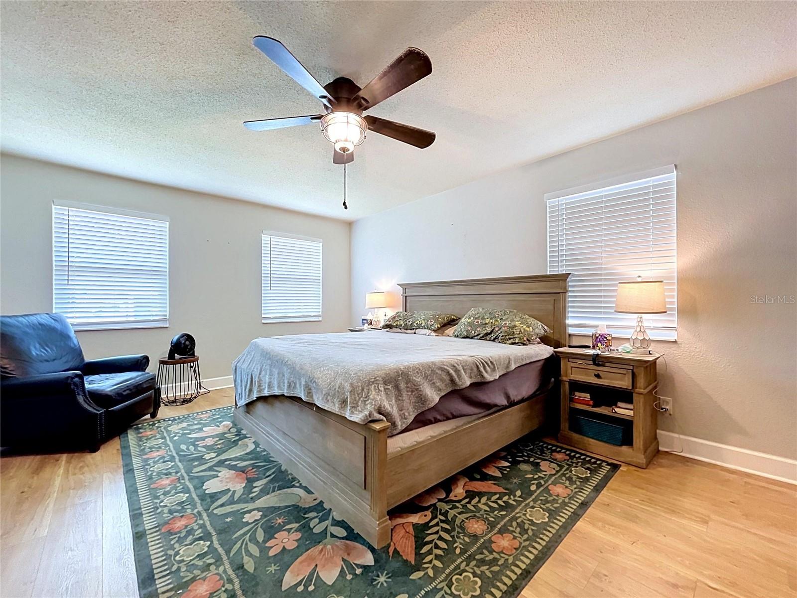 VALRICO OAKS - Residential