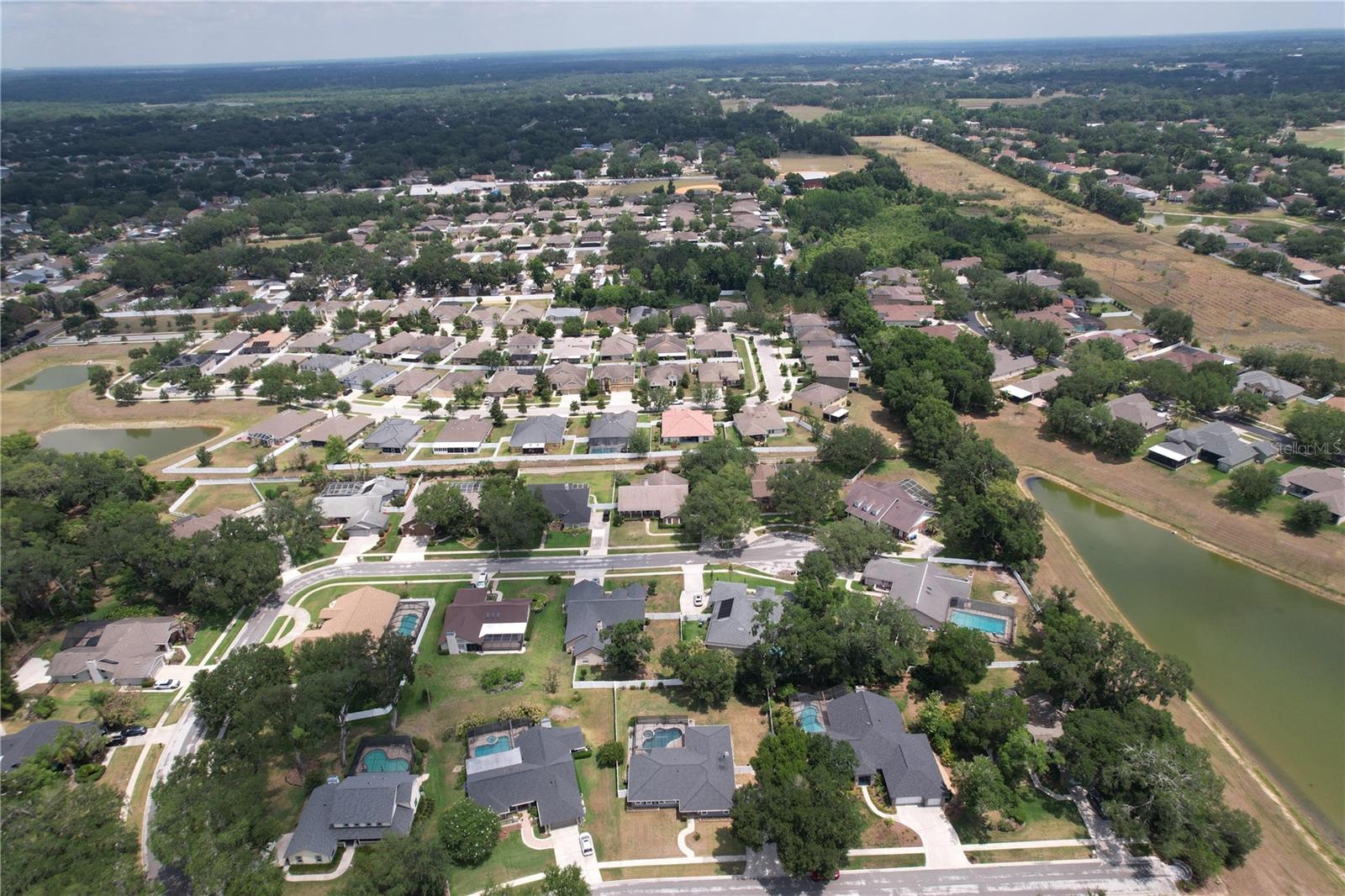 VALRICO OAKS - Residential