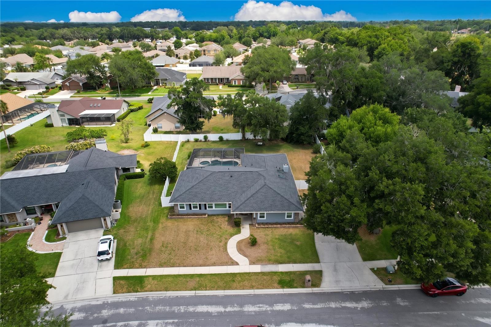 VALRICO OAKS - Residential
