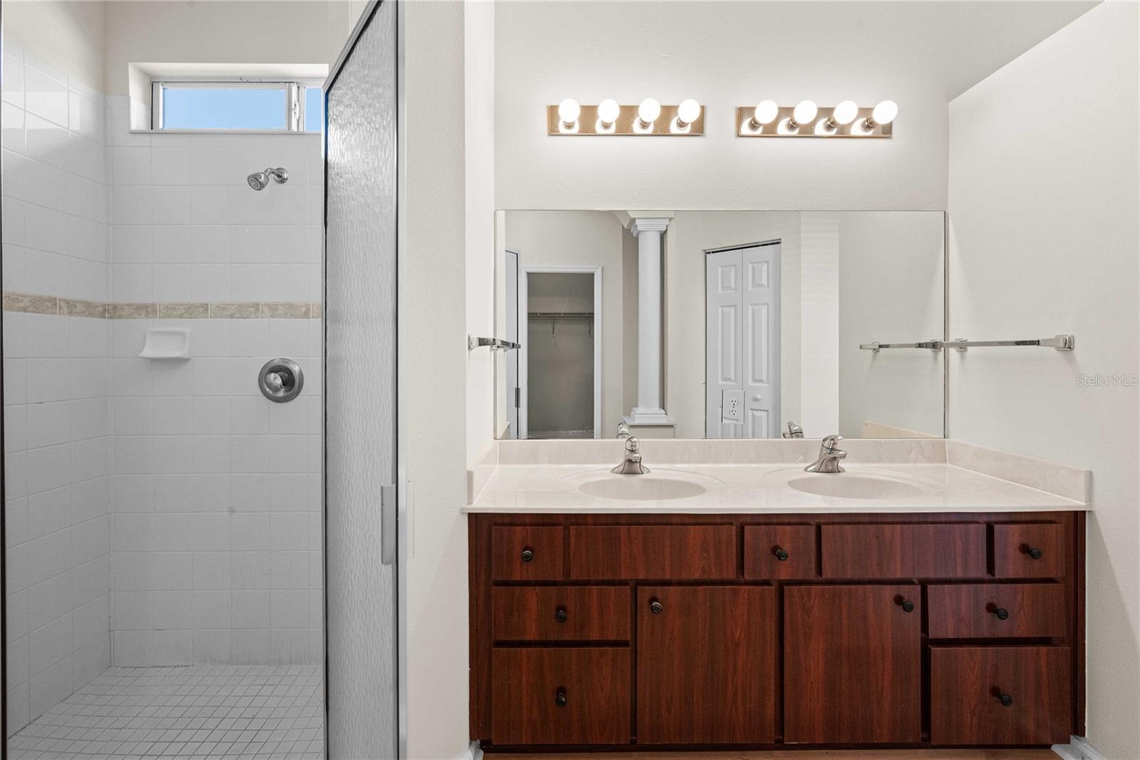OCALA PALMS UN 09 - Residential