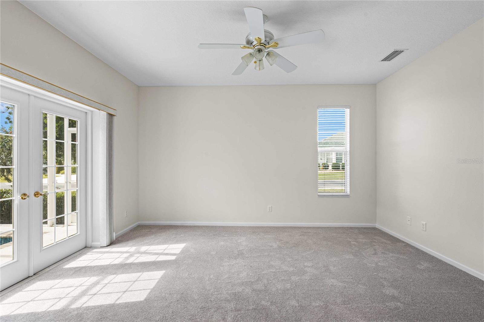 OCALA PALMS UN 09 - Residential