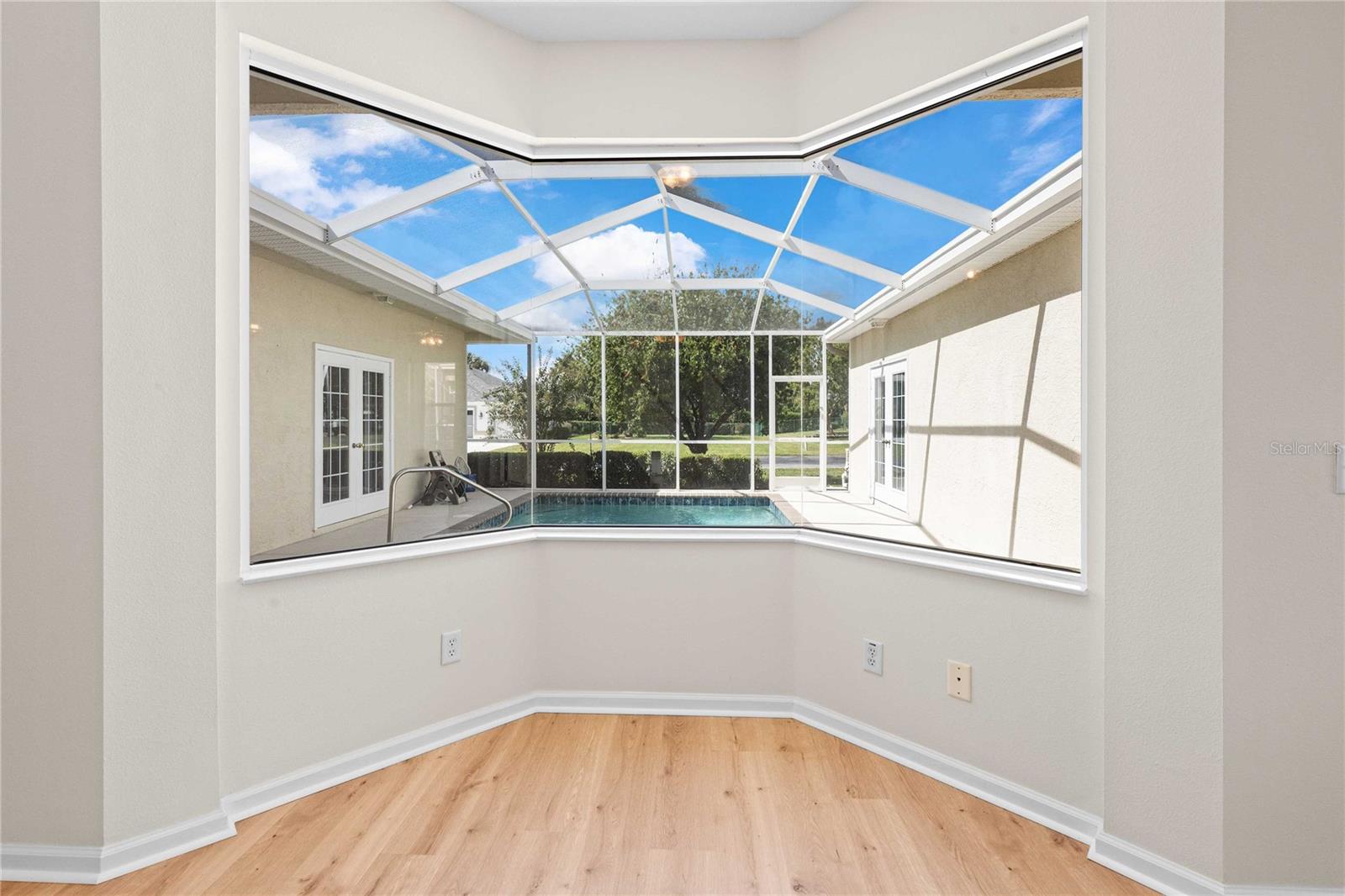 OCALA PALMS UN 09 - Residential
