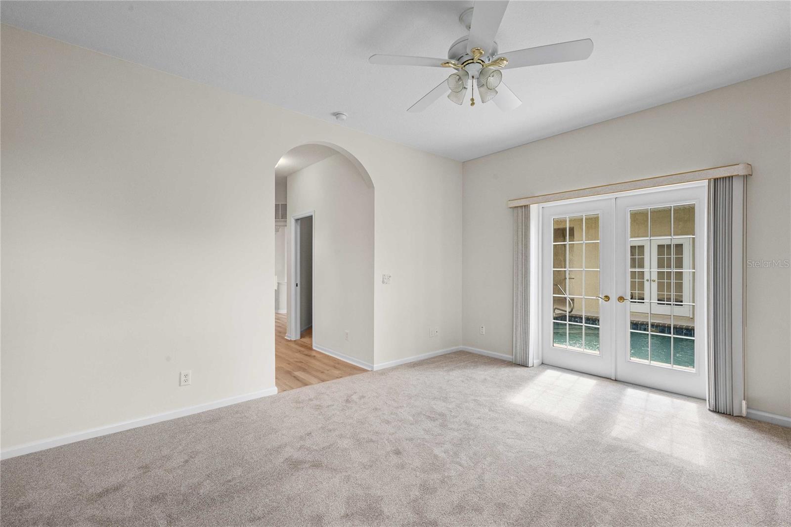 OCALA PALMS UN 09 - Residential