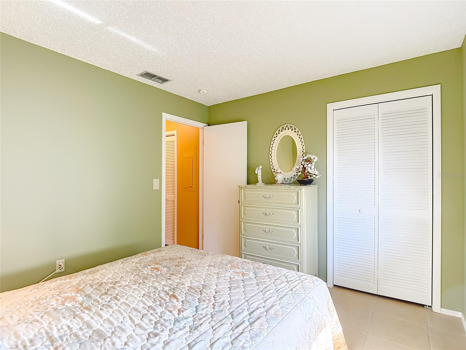 BEACON WOODS WEDGEWOOD CONDO - Residential