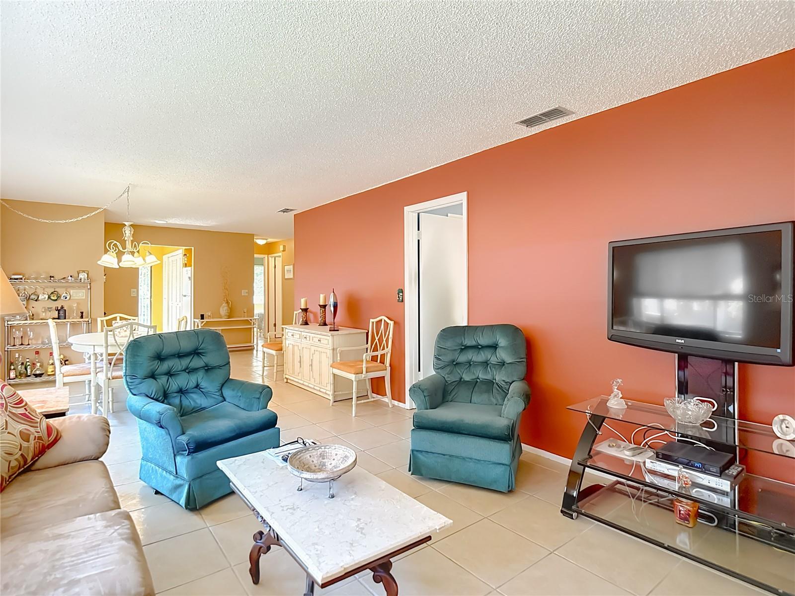 BEACON WOODS WEDGEWOOD CONDO - Residential