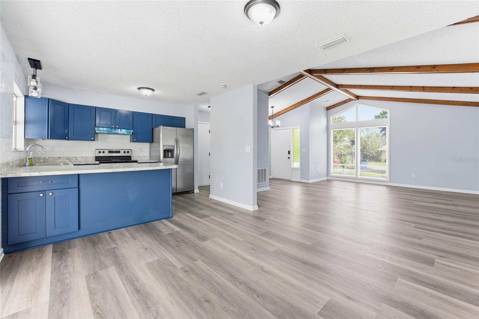 SILVER SPGS SHORES UN 02 - Residential