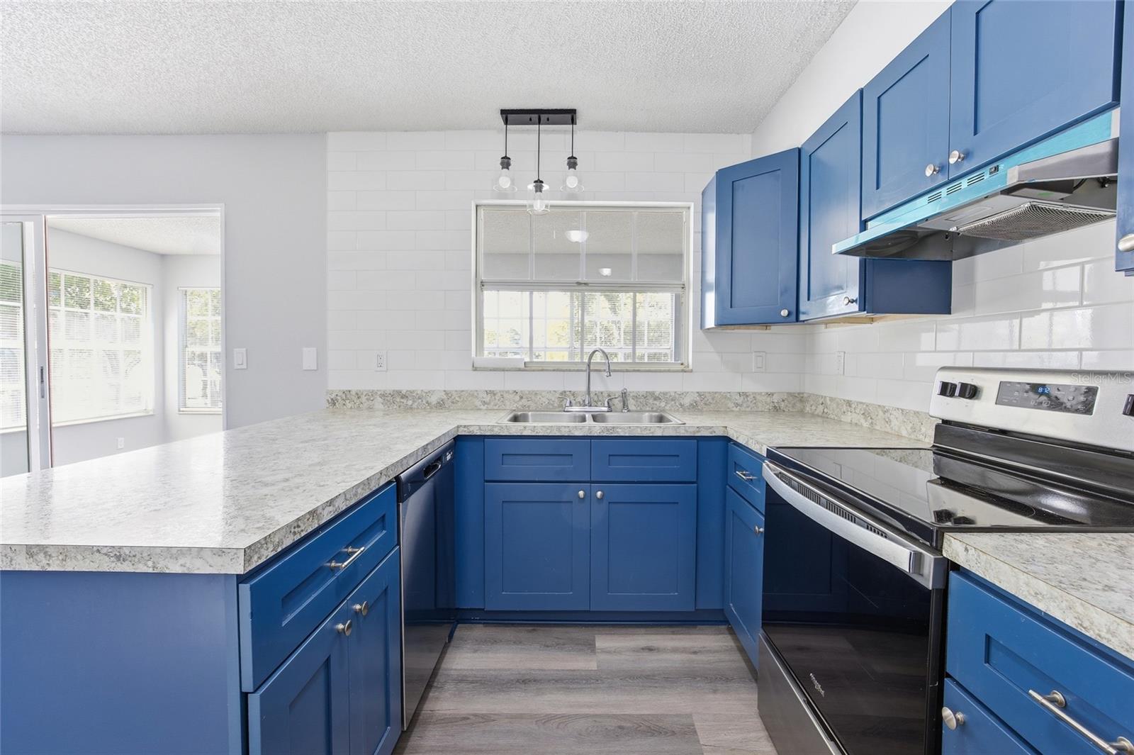 SILVER SPGS SHORES UN 02 - Residential