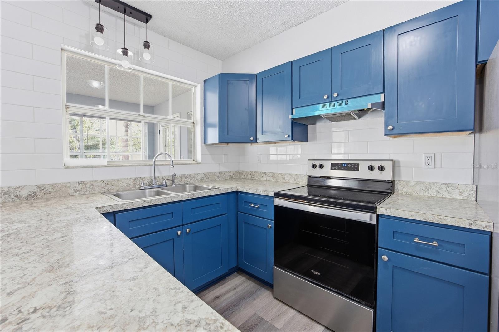 SILVER SPGS SHORES UN 02 - Residential