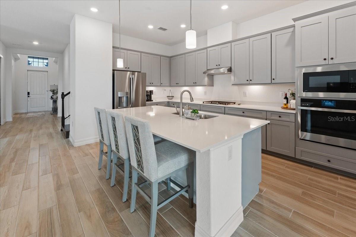 LAKEWOOD NATIONAL GOLF CULB PH II - Residential