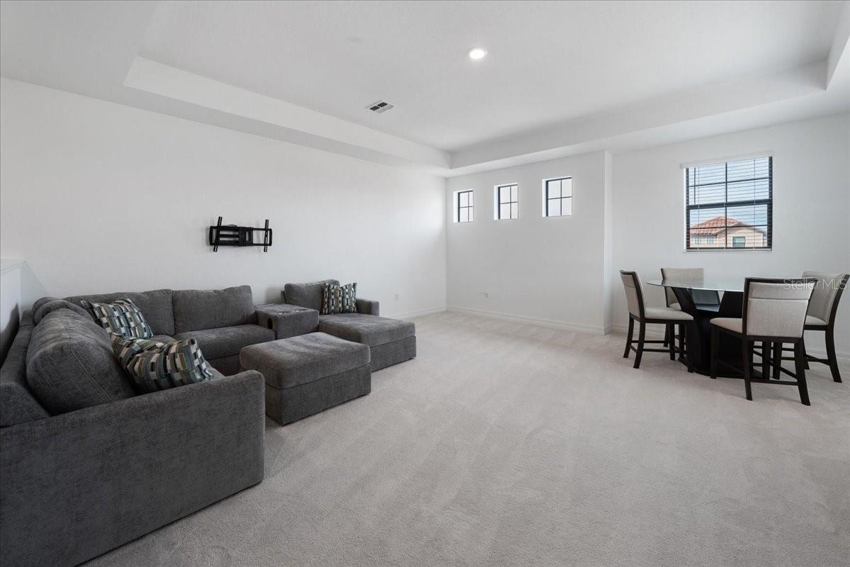 LAKEWOOD NATIONAL GOLF CULB PH II - Residential