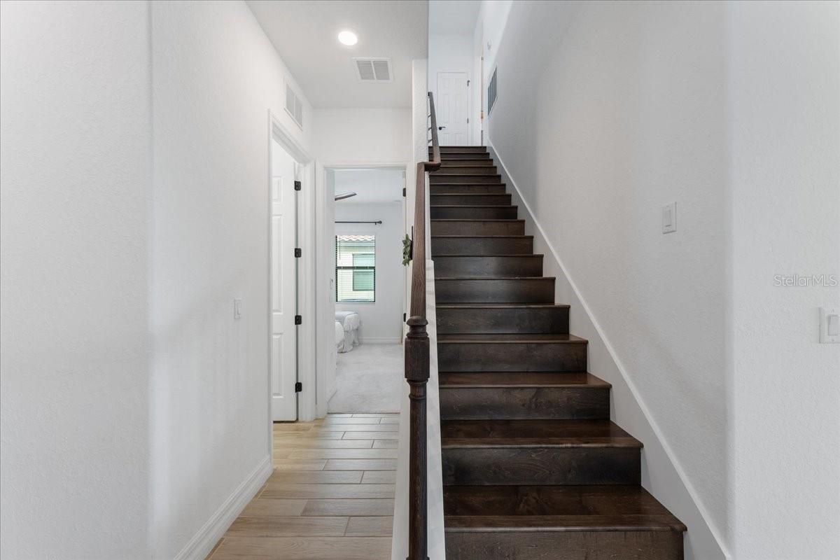 LAKEWOOD NATIONAL GOLF CULB PH II - Residential