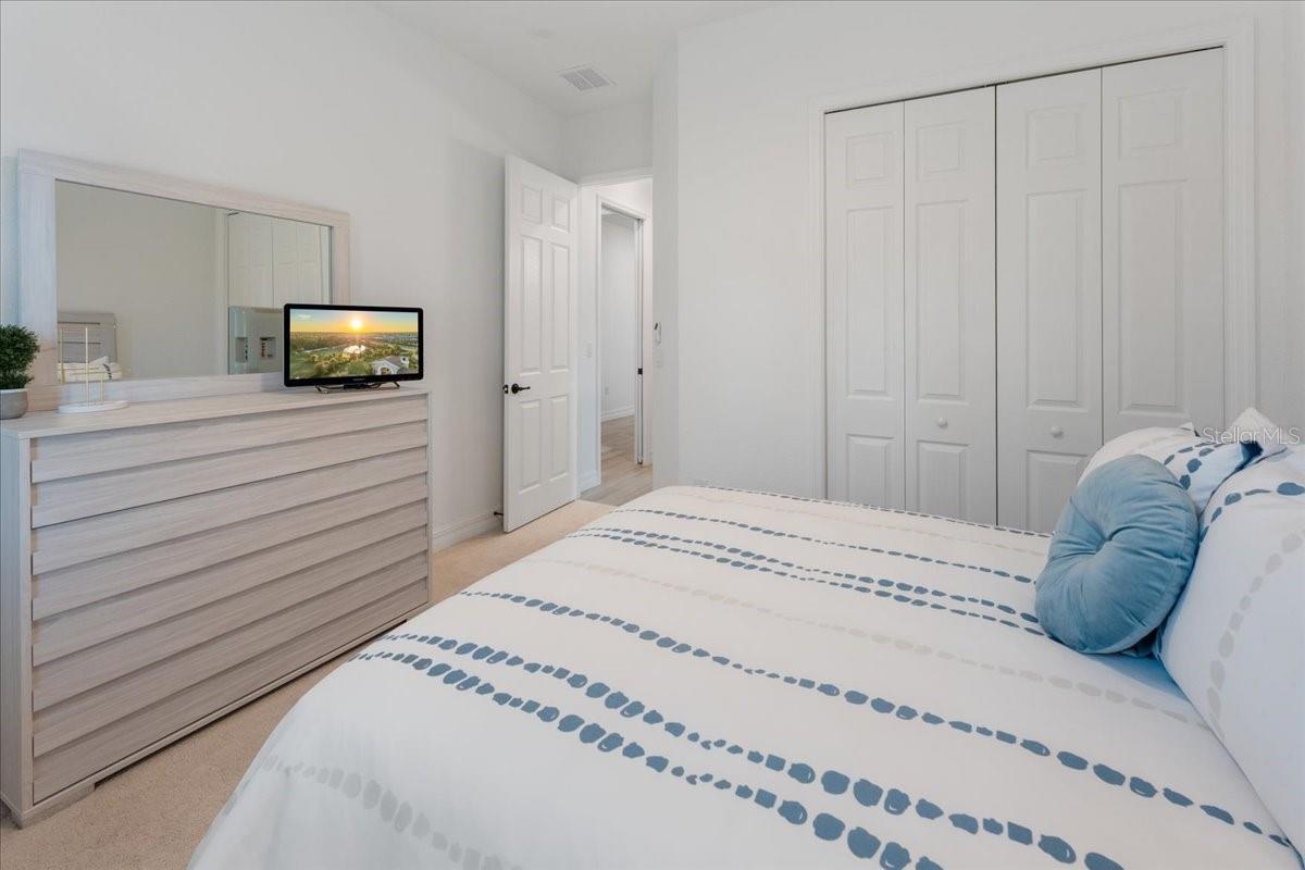 LAKEWOOD NATIONAL GOLF CULB PH II - Residential