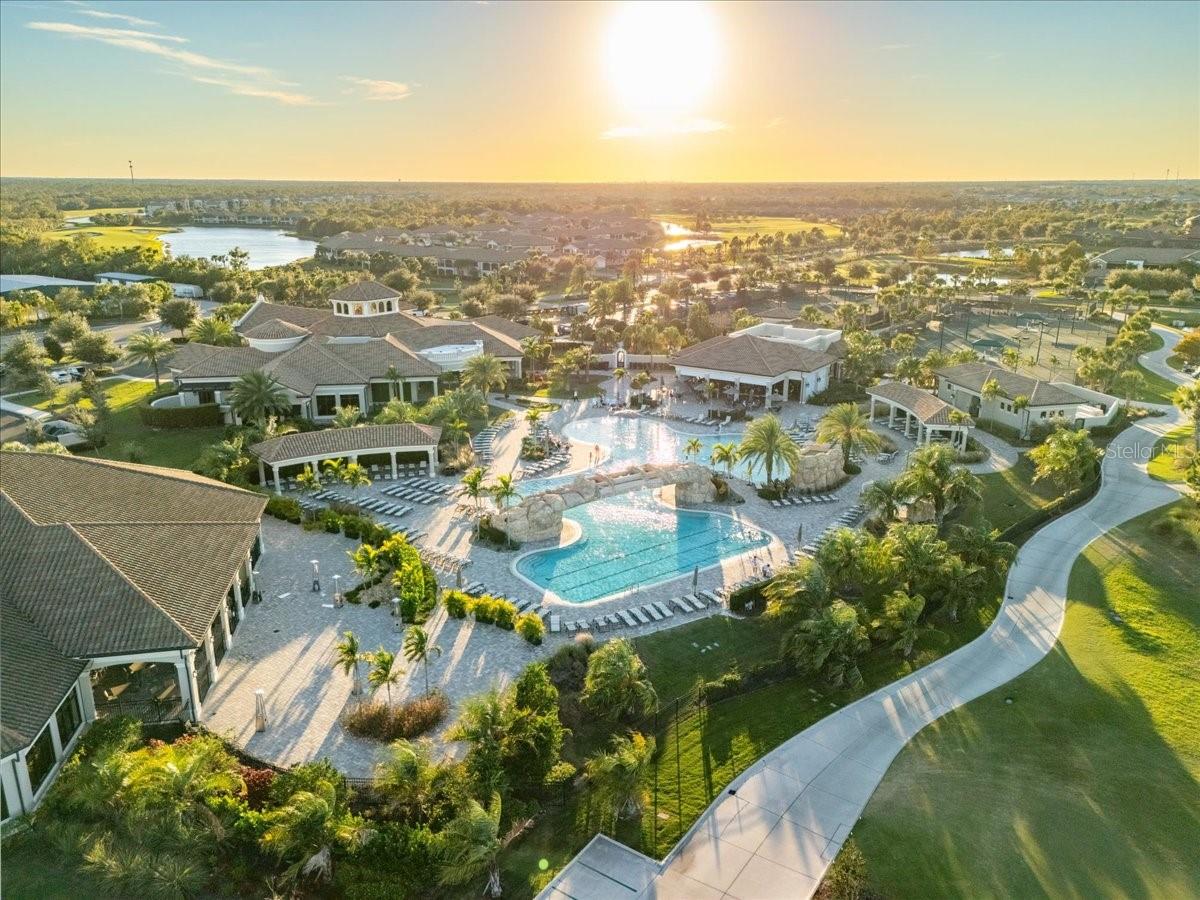 LAKEWOOD NATIONAL GOLF CULB PH II - Residential