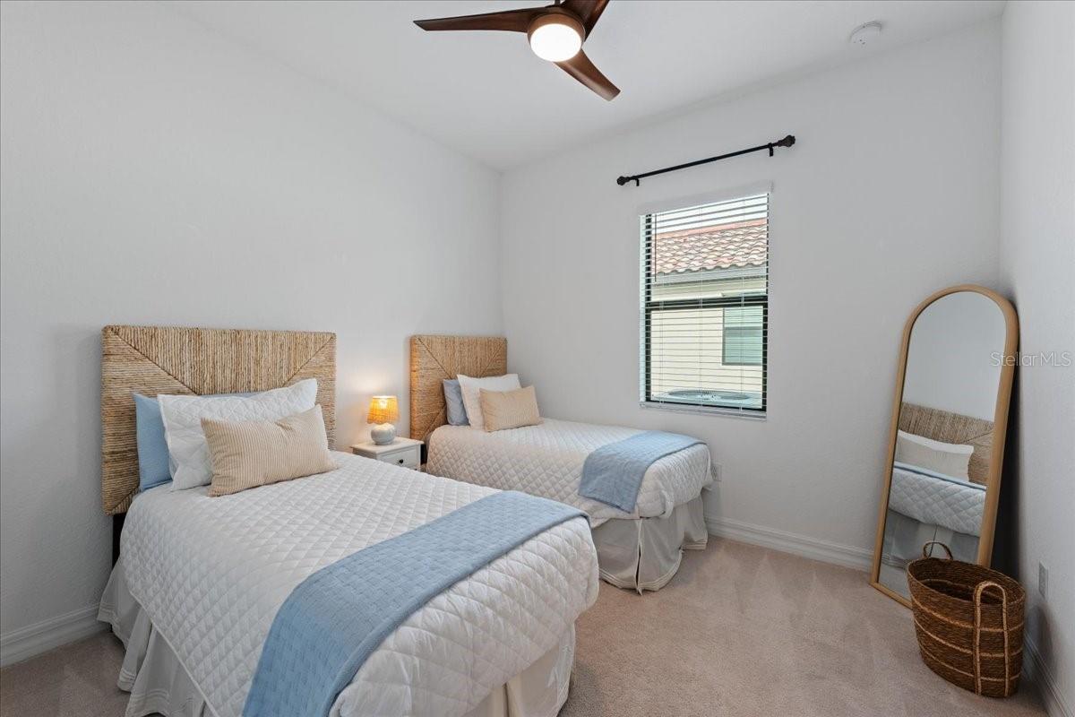 LAKEWOOD NATIONAL GOLF CULB PH II - Residential