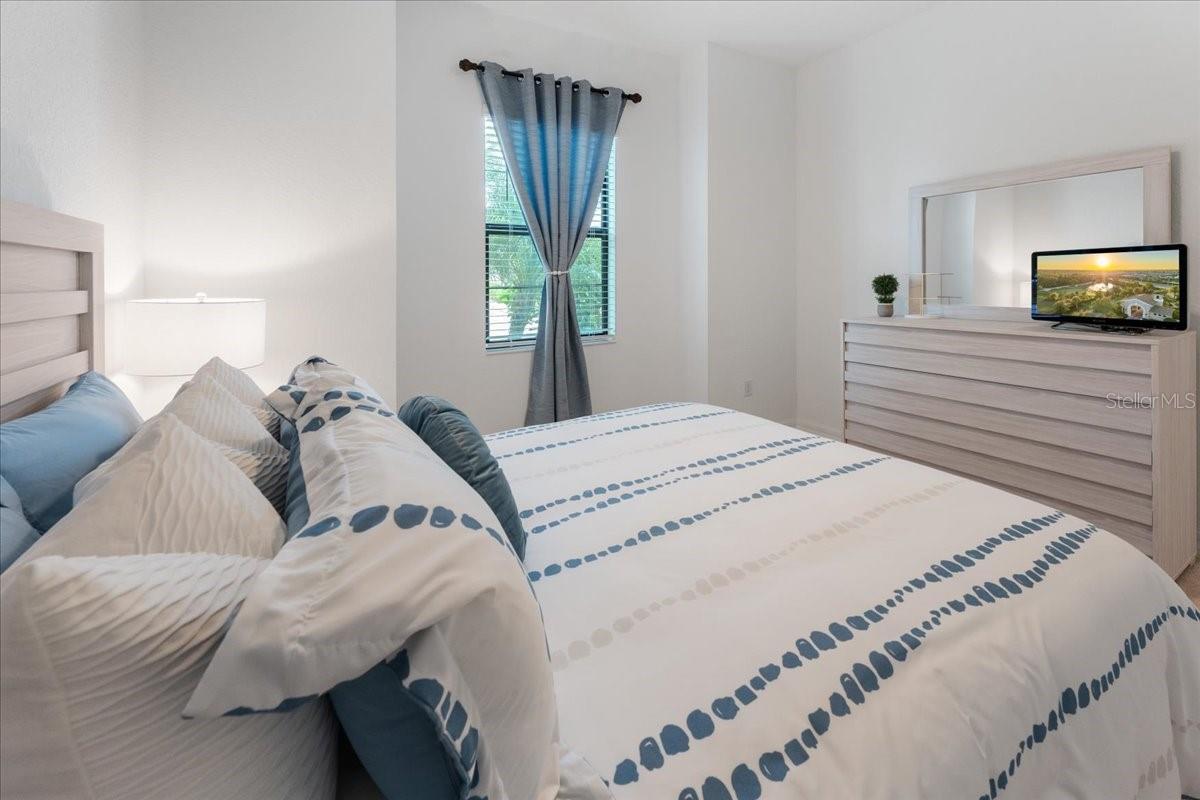 LAKEWOOD NATIONAL GOLF CULB PH II - Residential