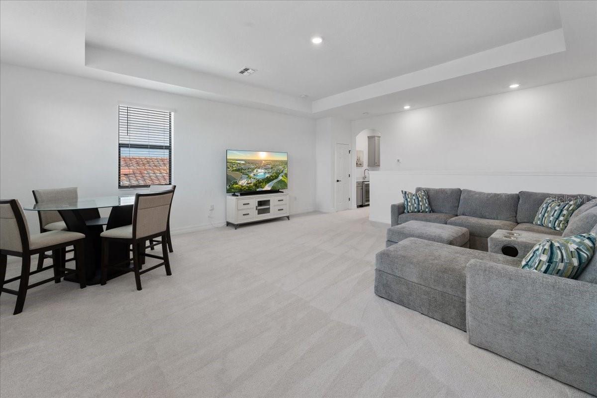 LAKEWOOD NATIONAL GOLF CULB PH II - Residential