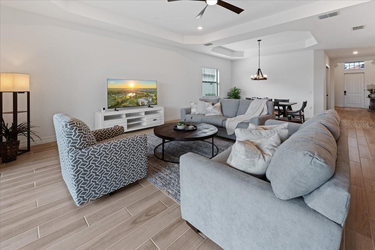 LAKEWOOD NATIONAL GOLF CULB PH II - Residential