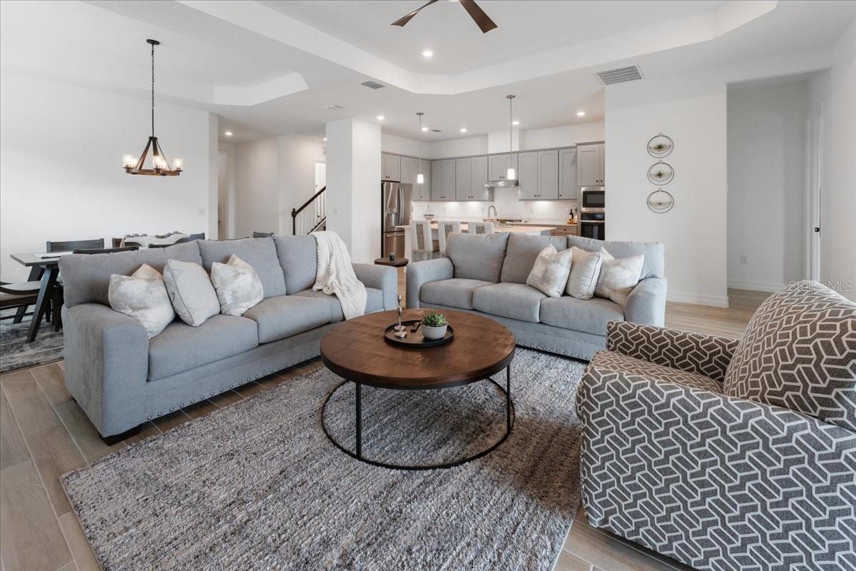 LAKEWOOD NATIONAL GOLF CULB PH II - Residential