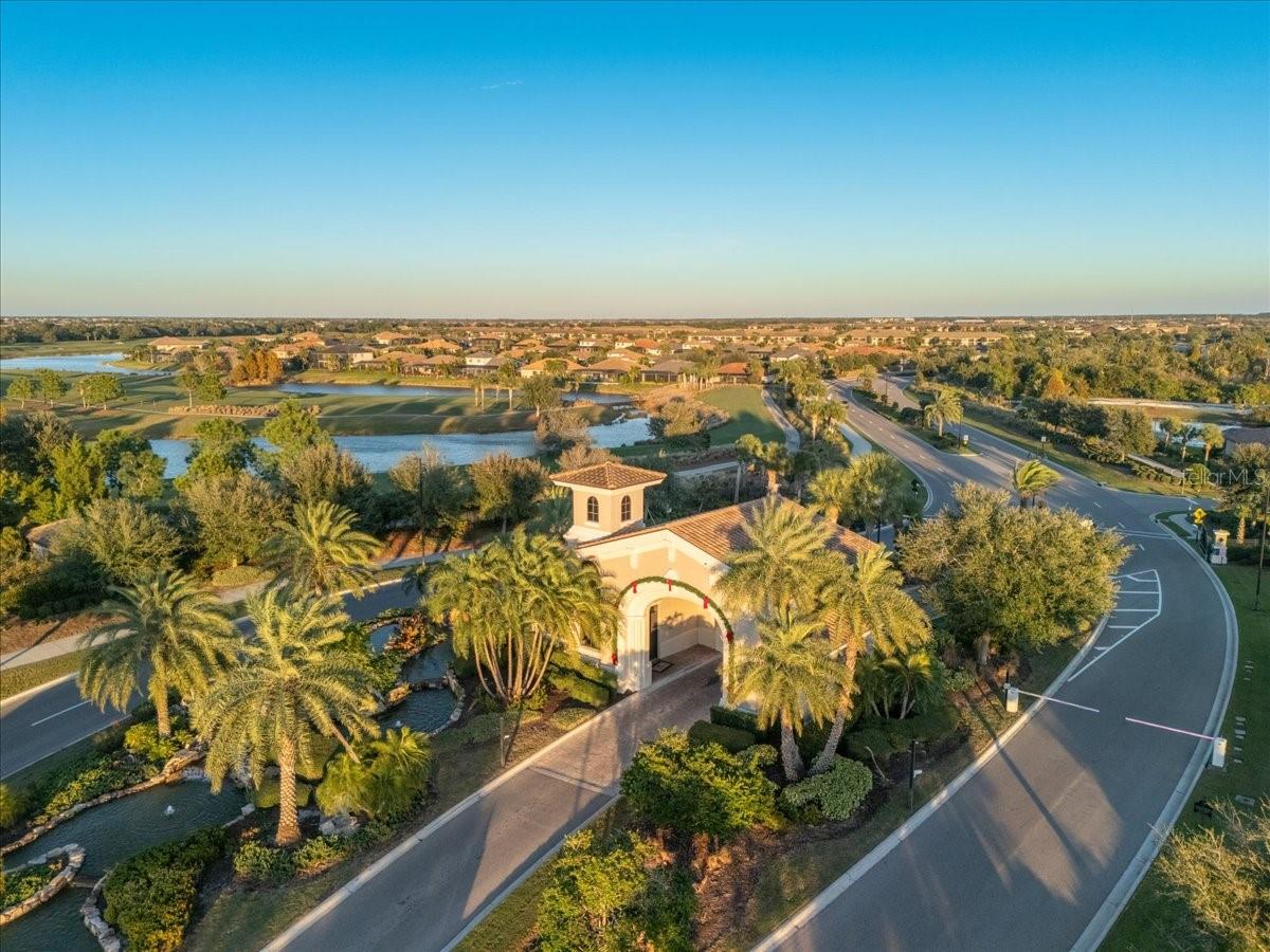 LAKEWOOD NATIONAL GOLF CULB PH II - Residential