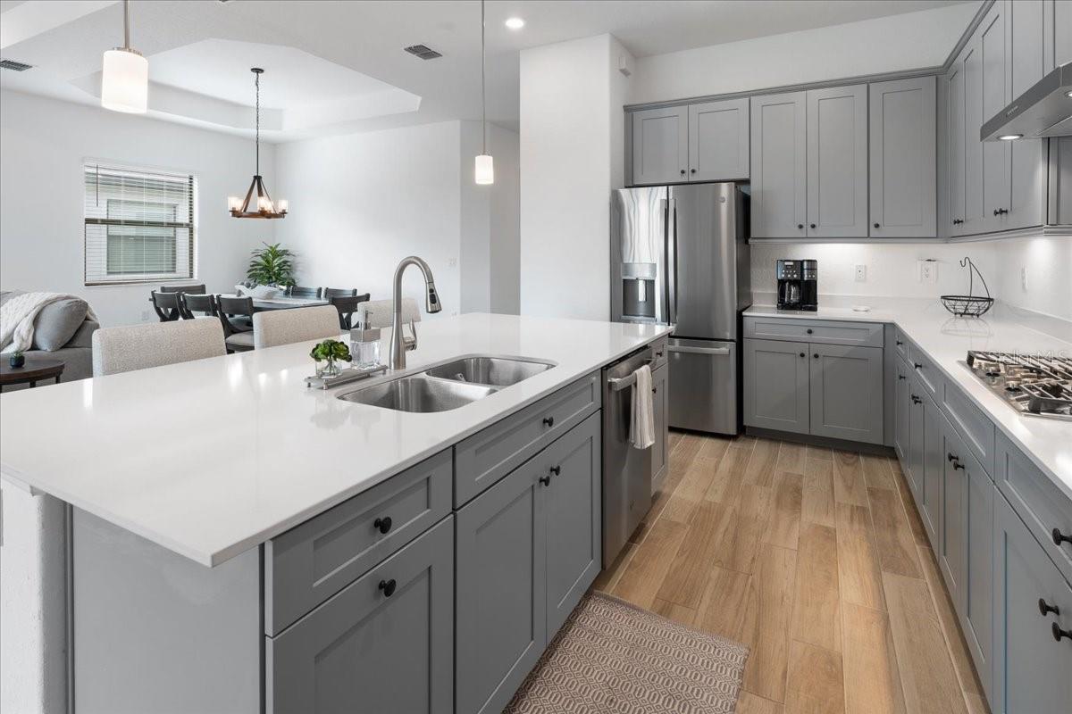 LAKEWOOD NATIONAL GOLF CULB PH II - Residential