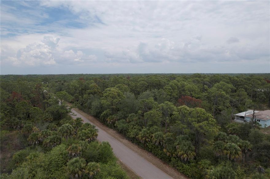 Great opportunity to own a residential vacant lot in Port Charlotte! This 10,000 sq ft property is zoned for single-family use and offers plenty of space to build your Florida dream home. Conveniently located near shopping, dining, schools, golf courses, and Gulf beaches, with easy access to US-41 and I-75. Perfect for building or investing in growing Southwest Florida.