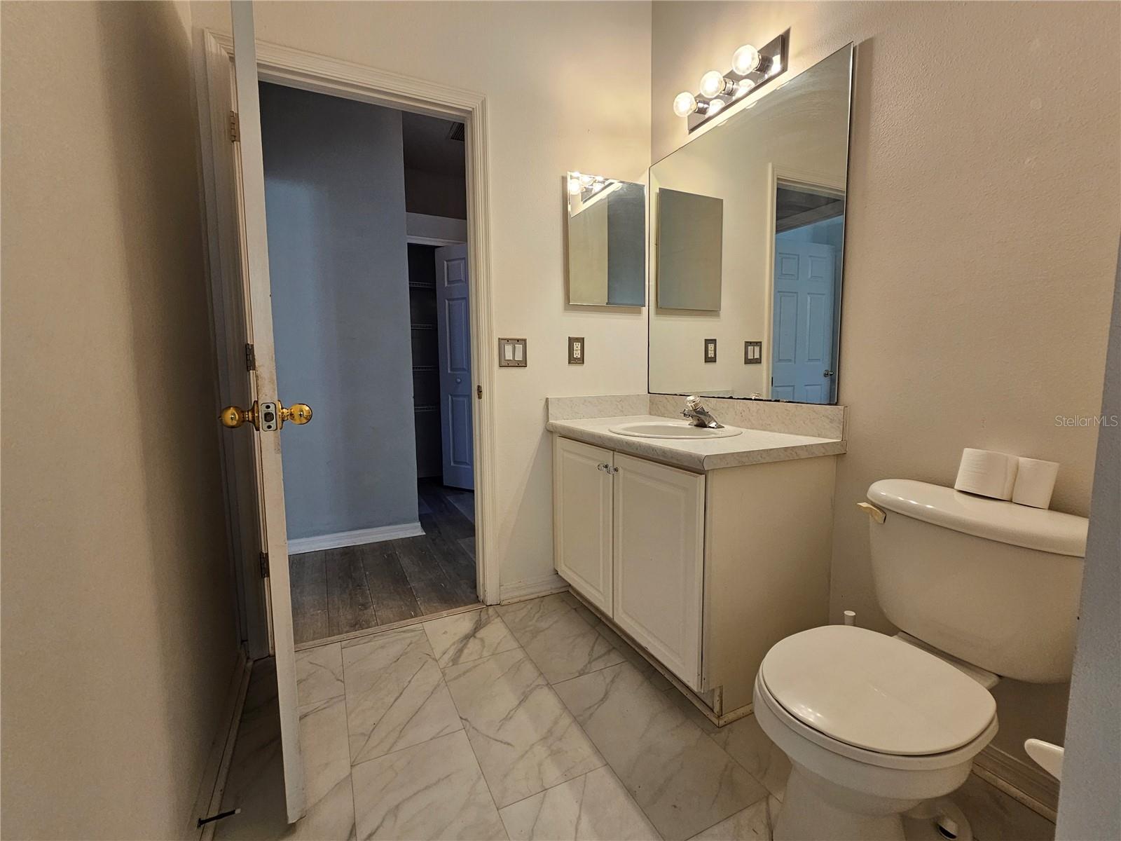 HIGHLANDER ESTATES - Residential Lease