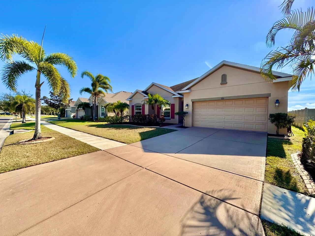 BAHIA LAKES PH 4 - Residential Lease