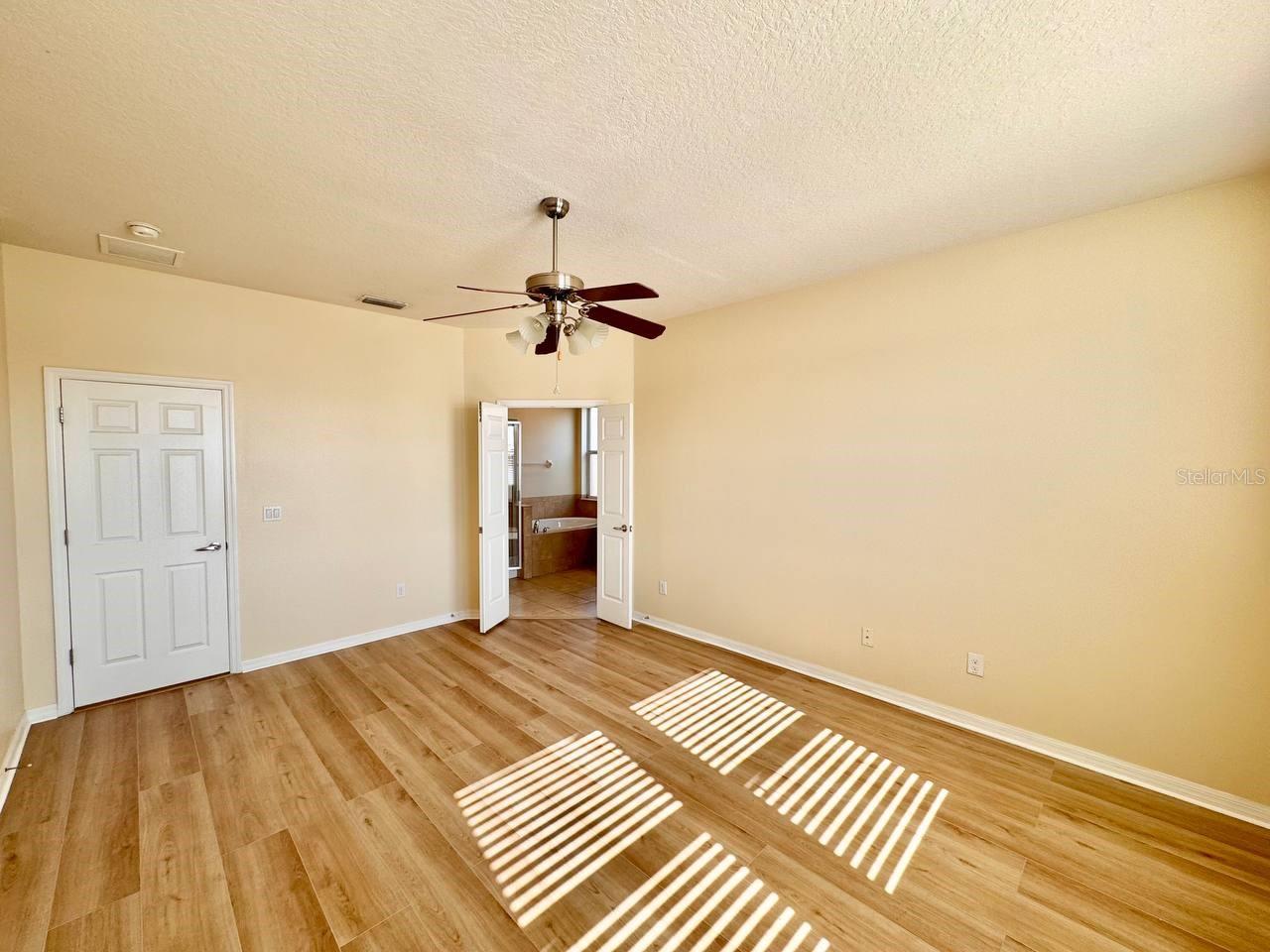 BAHIA LAKES PH 4 - Residential Lease