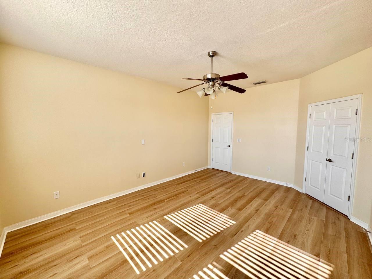 BAHIA LAKES PH 4 - Residential Lease