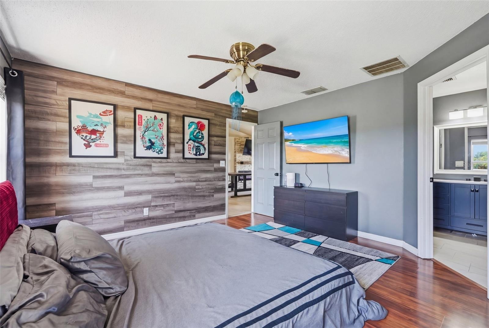 VILLAGE ESTATES LT 01 ORB 2125 P - Residential