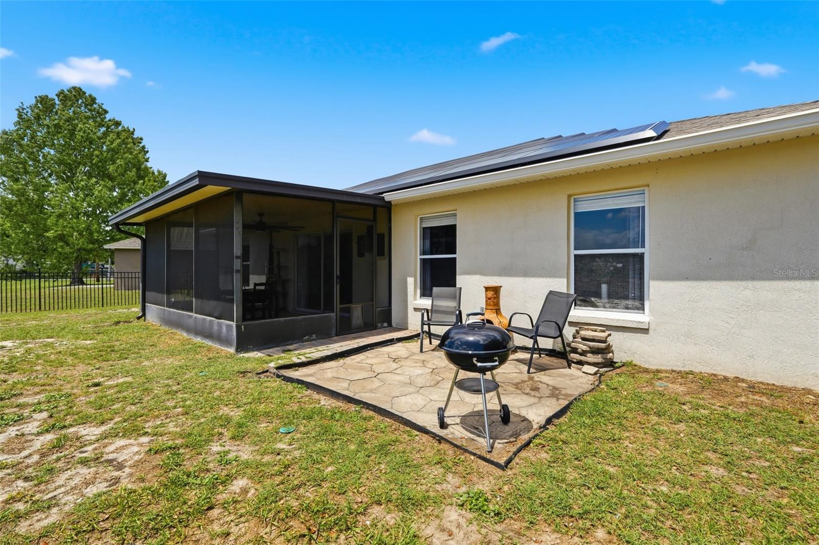 VILLAGE ESTATES LT 01 ORB 2125 P - Residential