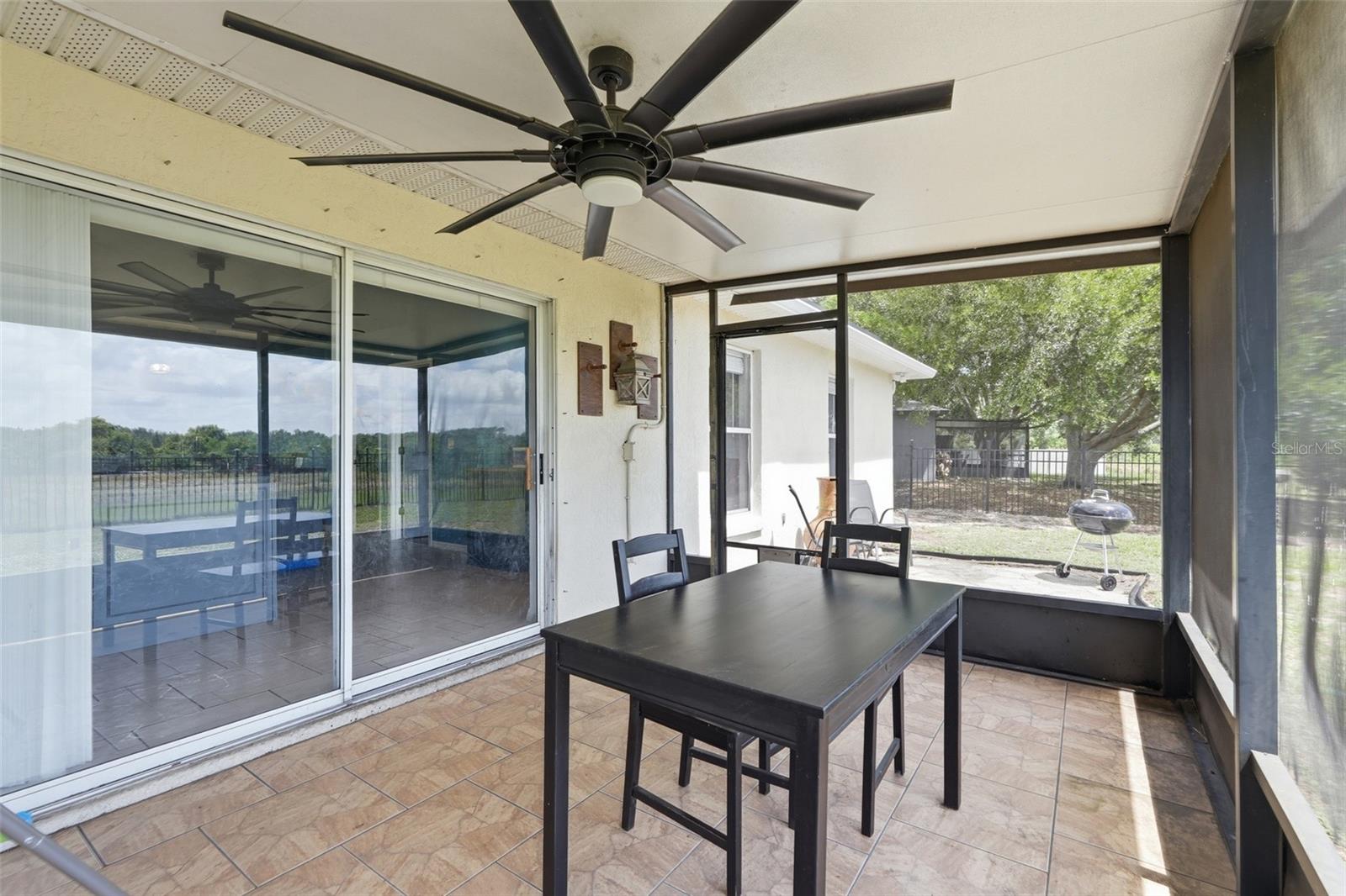 VILLAGE ESTATES LT 01 ORB 2125 P - Residential