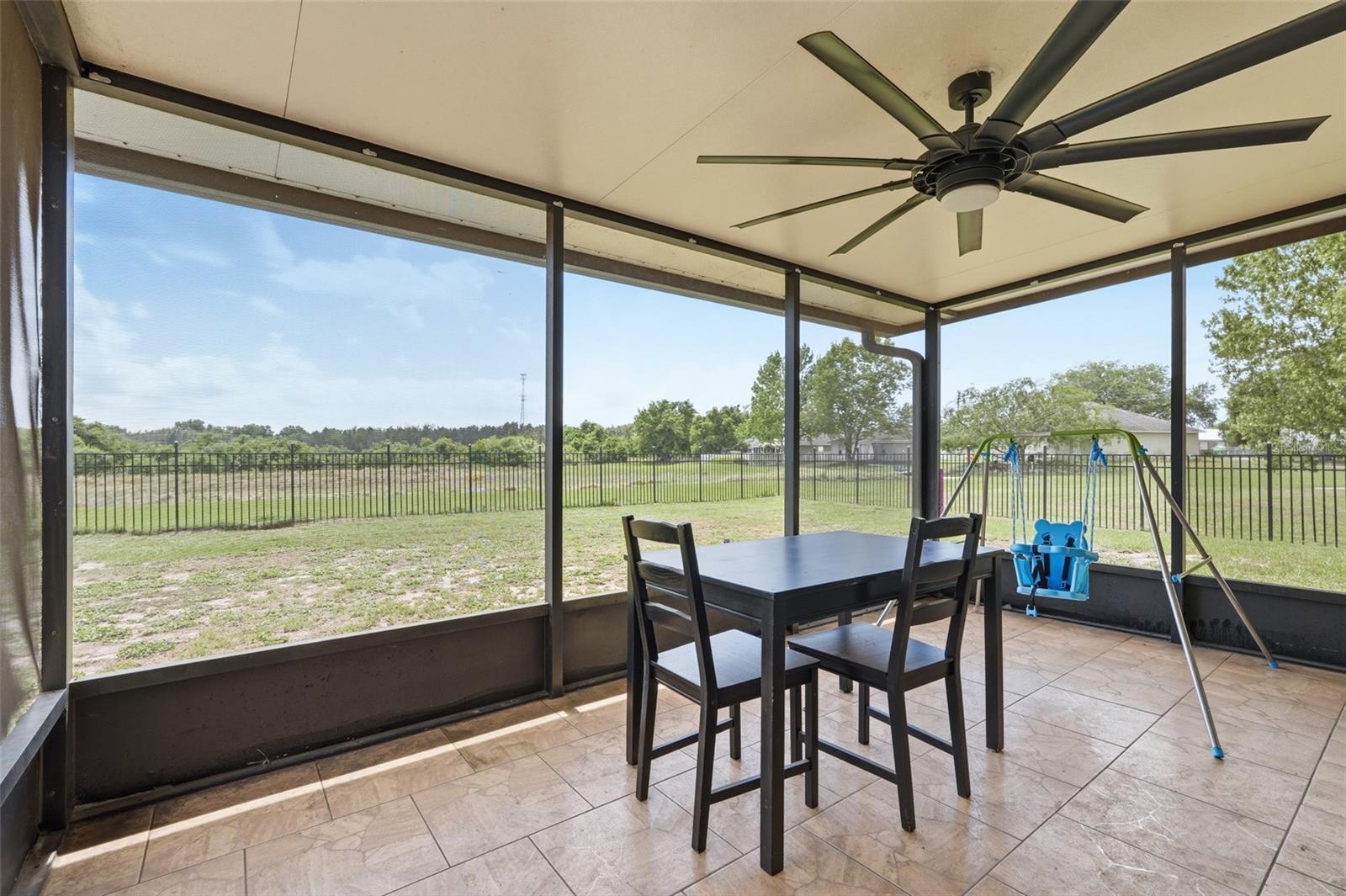 VILLAGE ESTATES LT 01 ORB 2125 P - Residential