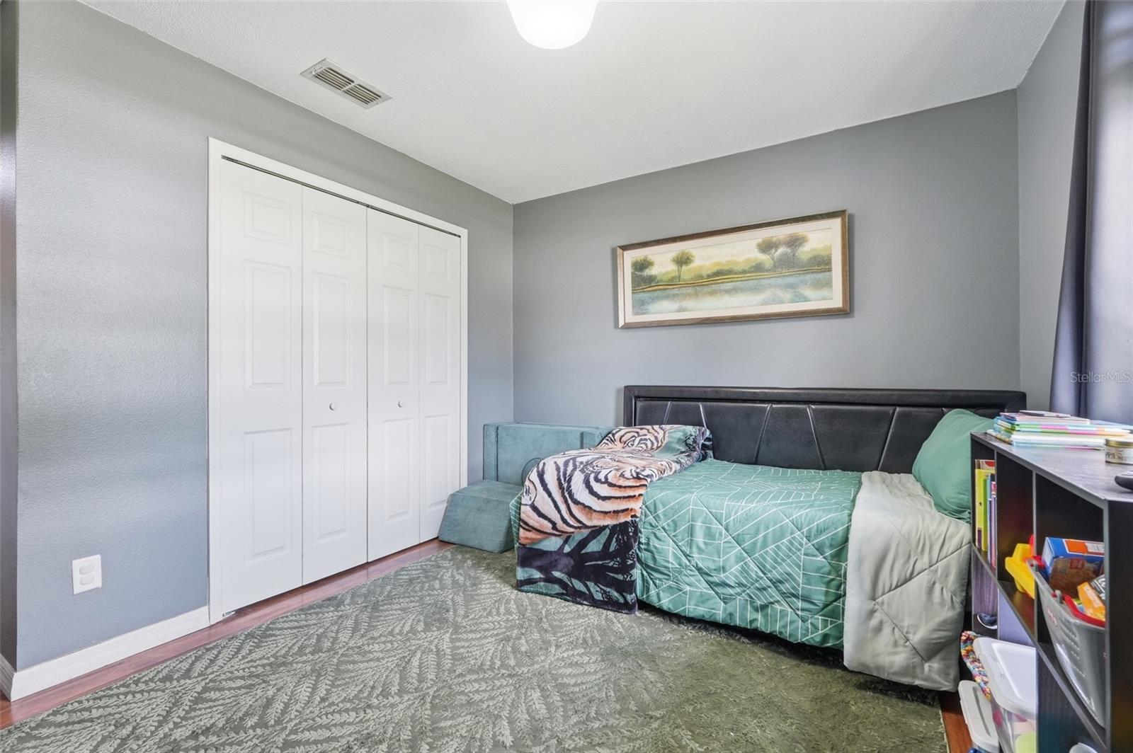 VILLAGE ESTATES LT 01 ORB 2125 P - Residential