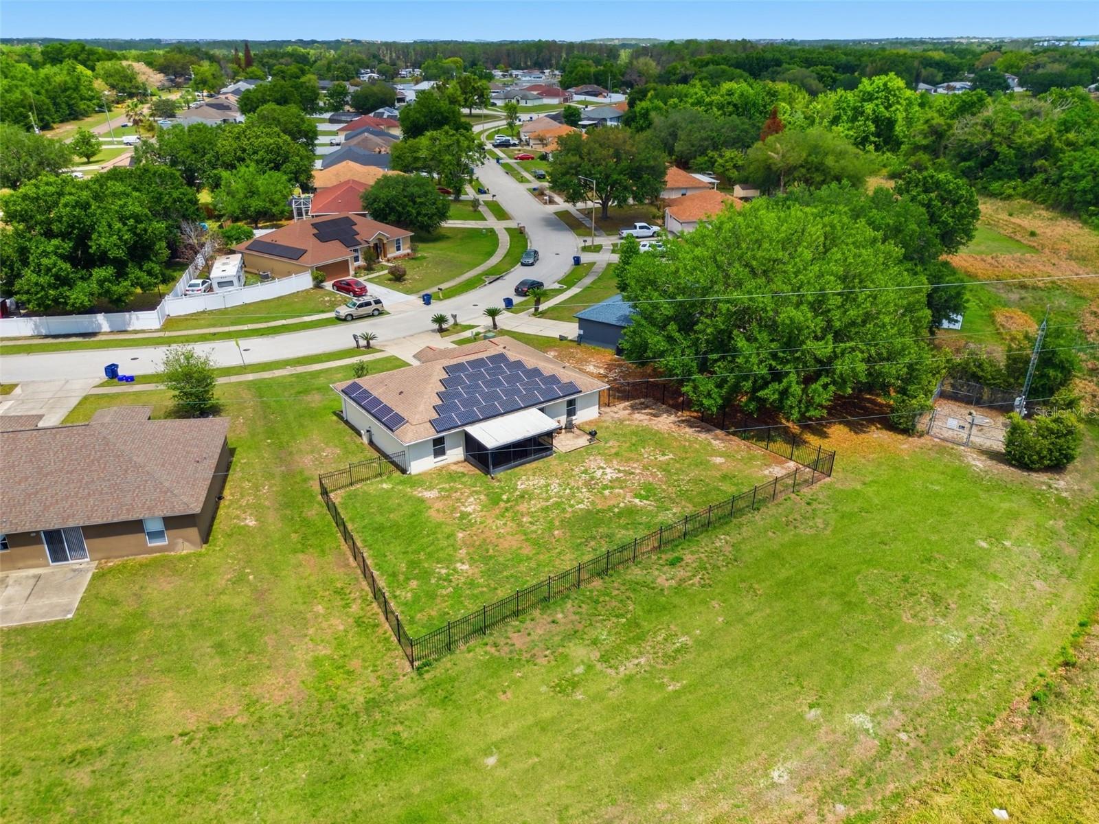 VILLAGE ESTATES LT 01 ORB 2125 P - Residential