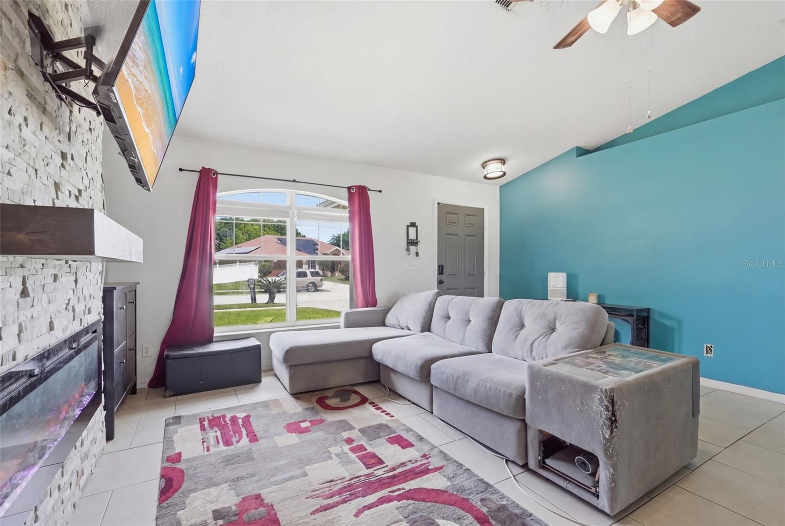 VILLAGE ESTATES LT 01 ORB 2125 P - Residential