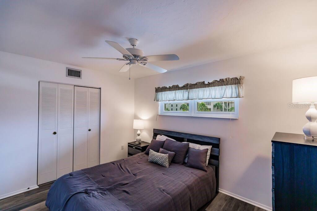 SIESTA HARBOR II - Residential Lease