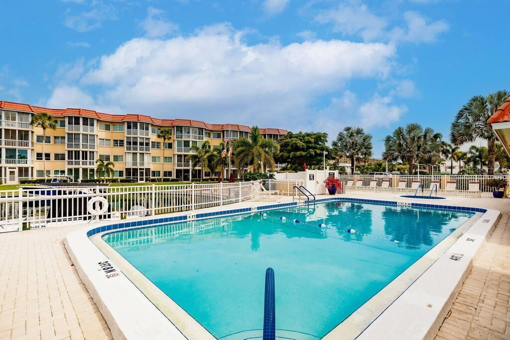 SIESTA HARBOR II - Residential Lease