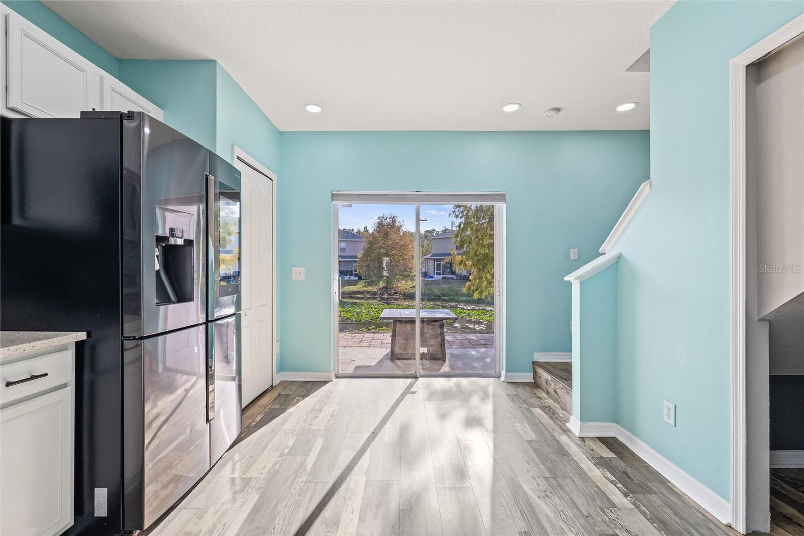 SWAN VIEW TWNHMS - Residential