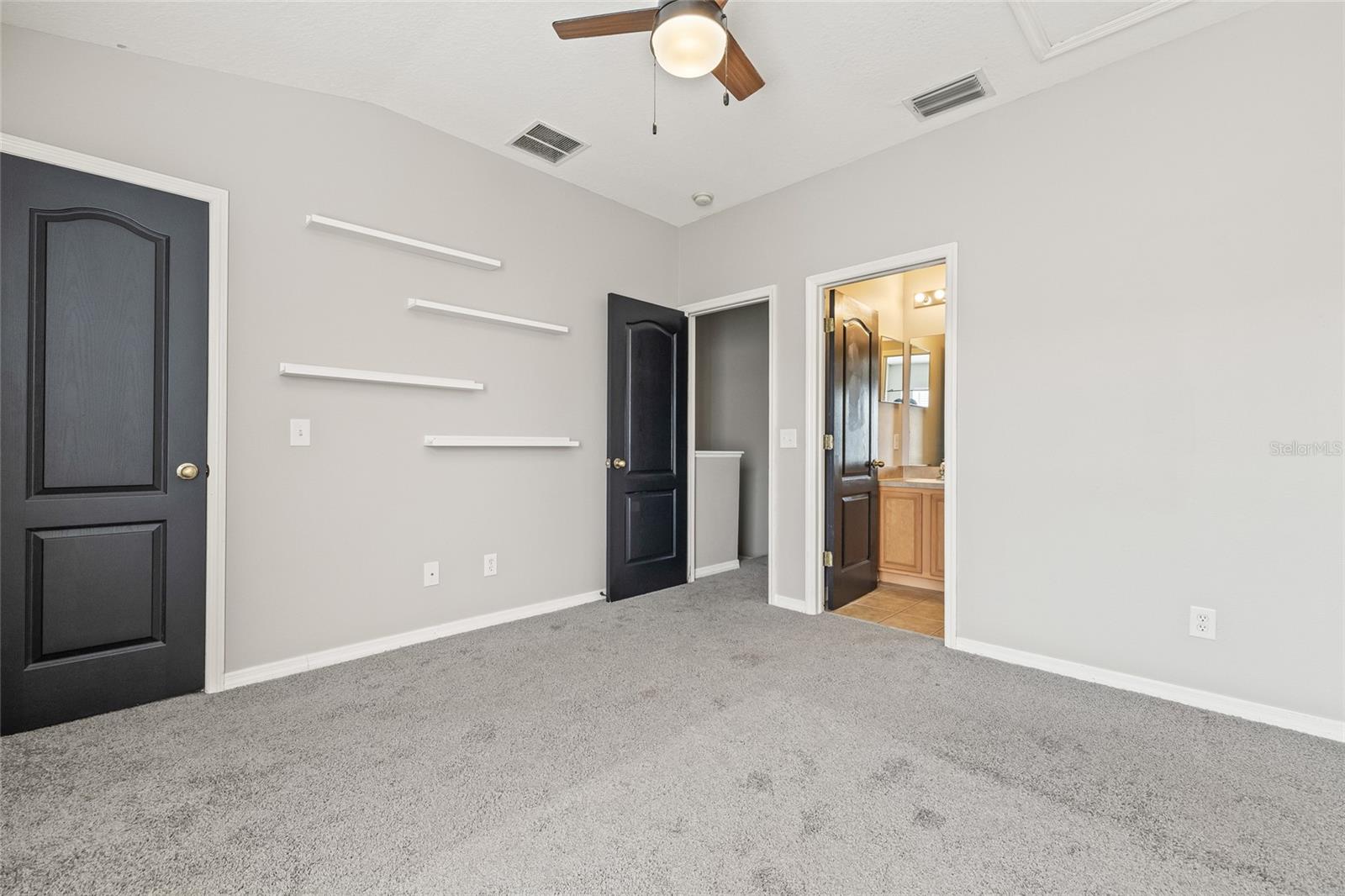 SWAN VIEW TWNHMS - Residential