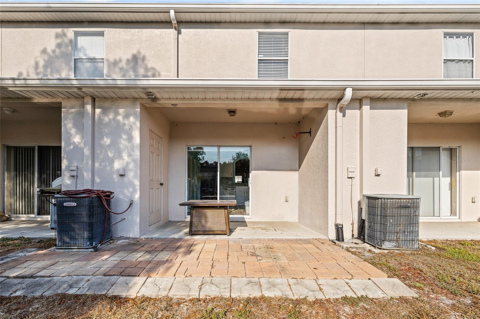 SWAN VIEW TWNHMS - Residential