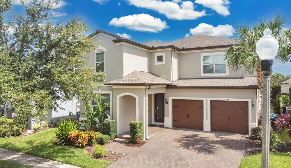 Beautiful 4 bedroom, 3.5 bath home in the desirable Lakeview Pointe community. Offering over 3,000 sq ft of living space, this home features an open floor plan, spacious kitchen, and a private primary suite with walk-in closet. Community amenities include resort-style pool, fitness center, playground, and lawn care included. Conveniently located near Disney, Horizon West shopping/dining, and top-rated schools.