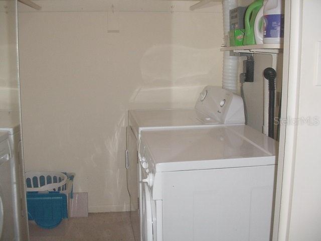 CIRCLEWOODS OF VENICE - Residential