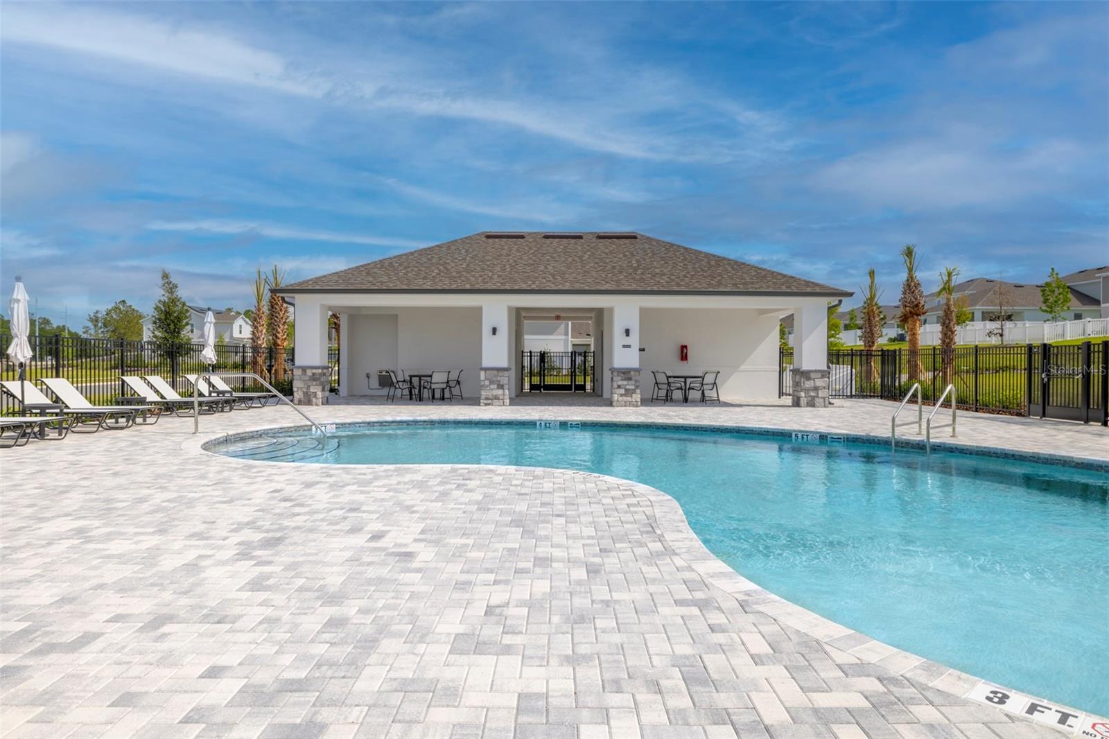 OAKVIEW - Residential