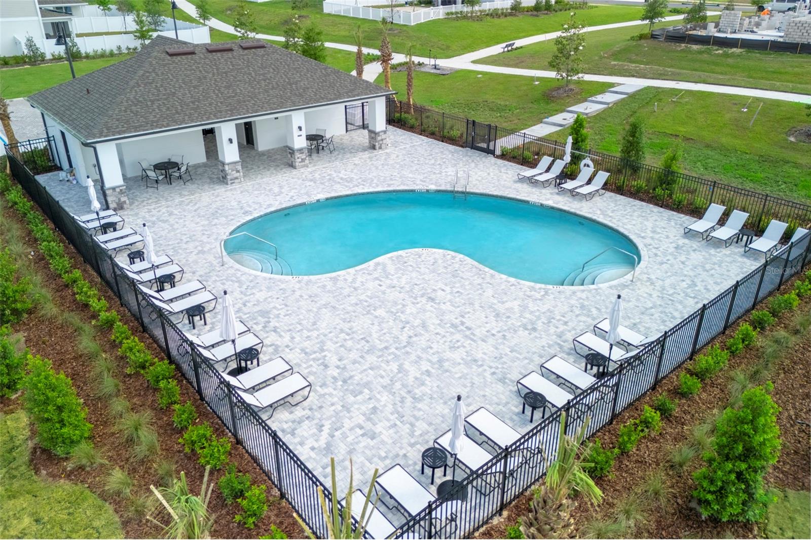 OAKVIEW - Residential