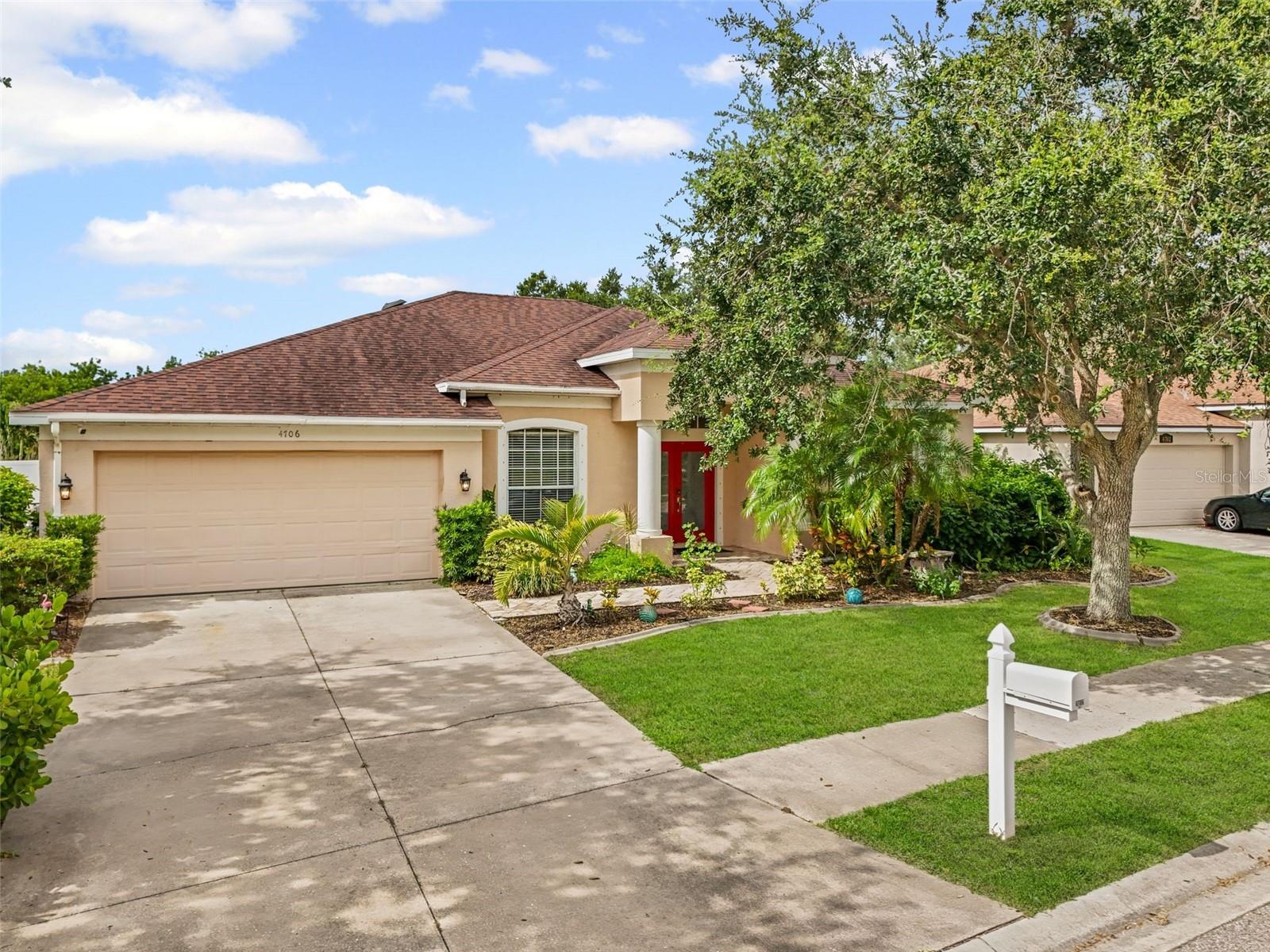 This one has the space, upgrades, and location buyers want.
Located in the desirable community of Sabal Harbour (low HOA fees!), this rare 5-bedroom, 3-bath home offers a smart layout with room for everyone. The kitchen has been fully remodeled with quartz counters, premium appliances, pot filler, large pantry, and 42” cabinets; perfect for everyday living and entertaining.
Enjoy vaulted ceilings, crown molding, wood-look tile in main areas, and brand-new carpet in all bedrooms. The bathrooms are updated, and the fenced backyard backs to a peaceful preserve, so no rear neighbors and space for a pool on this oversized lot.
Energy savings come built-in with paid-off SunPower solar panels, an 80-gallon solar water heater, and solar attic fans. A Vivint security system, smart thermostat, and integrated wire system add peace of mind and clean, modern tech.
Recent improvements:
A/C routinely serviced, new piping installed.
Roof ridge cap replaced (2024).
Fresh interior paint and landscaping.
Floodzone X and no hurricane damage
Schedule your private tour today.