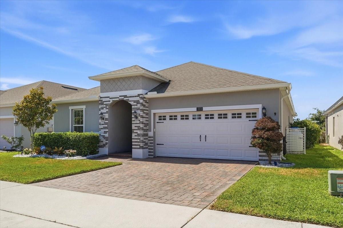 333 MEADOW POINTE DRIVE